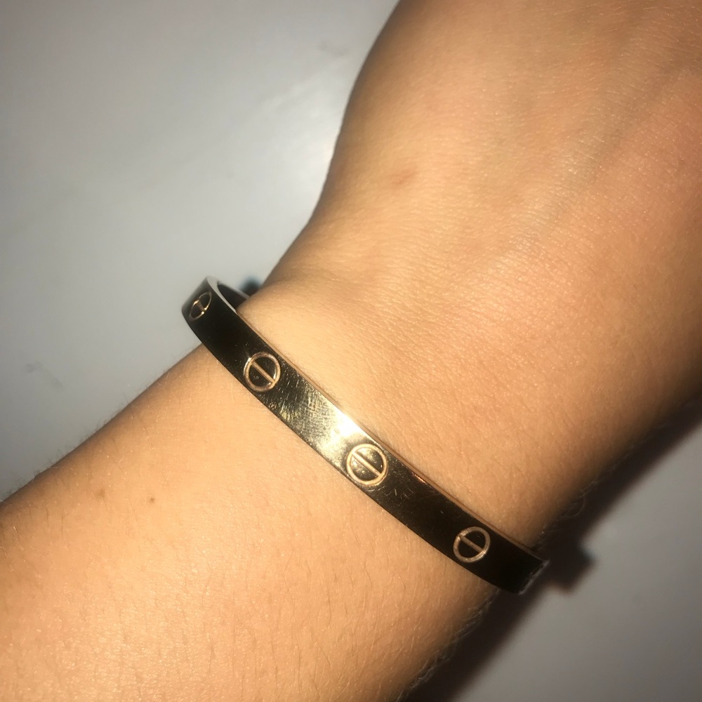 Bracelet